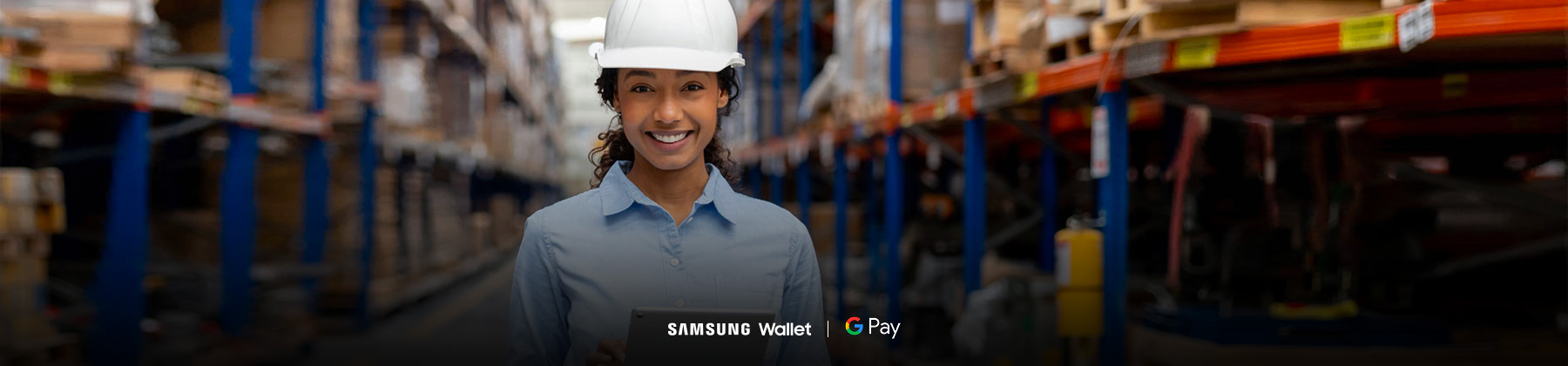 Giovane uomo proprietario di un vivaio Giovane uomo proprietario di un vivaio