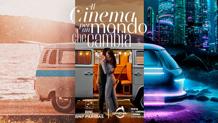 Manifesto della Festa del Cinema di Roma, con dettaglio di una confezione pop corn e occhialetti da cinema